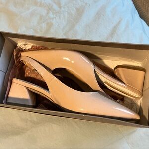 Franco Sarto Women's Nude Racer Shoe